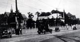 Near the front gate of the school at the beginning of the Showa Era