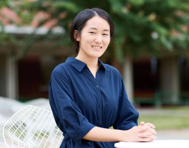 法学部 グローバル法学科3年 磯辺 那奈 神奈川県 清泉女学院高等学校出身