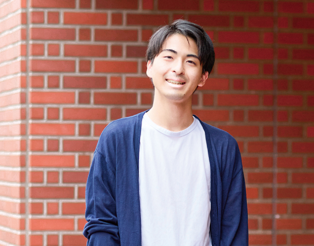 文学部 英文学科3年 中谷 碧藍 東京都 高島高等学校 出身