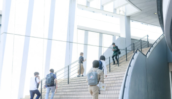 7号館