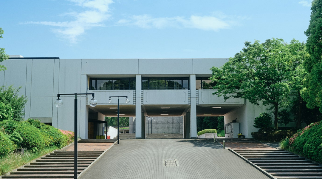 A館