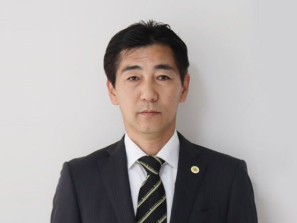 ヘッドコーチ　棚瀬亮治