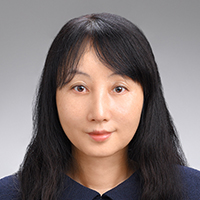 張 艶