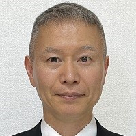 穴田 啓晃