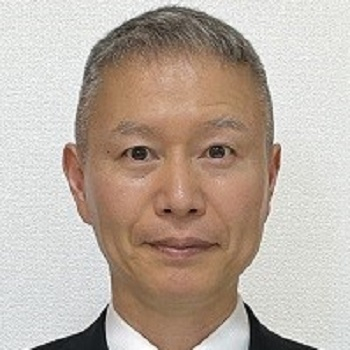 穴田 啓晃 情報数理学部教授