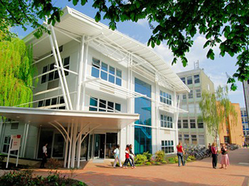 オックスフォード・ブルックス大学