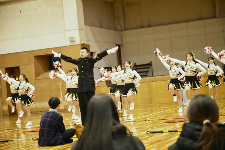頑張る明学生を全力応援‼【応援団　リーダー部】