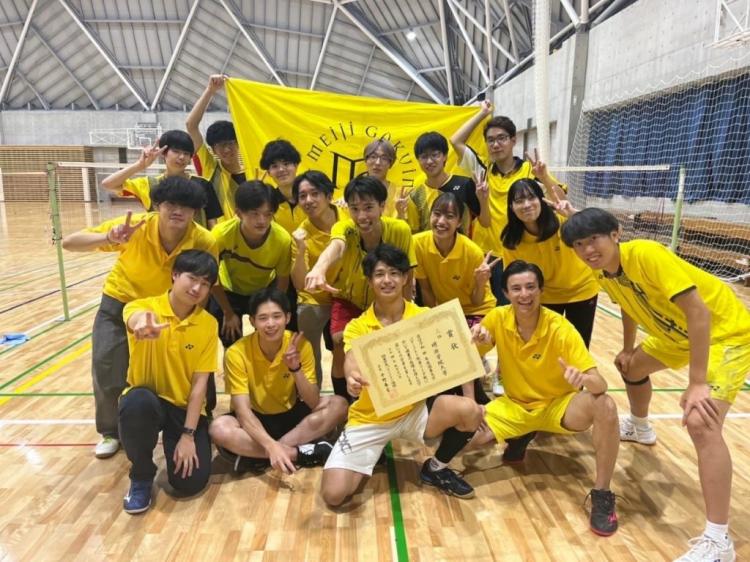 大切な仲間たちと上を目指して【体育会　バドミントン部】