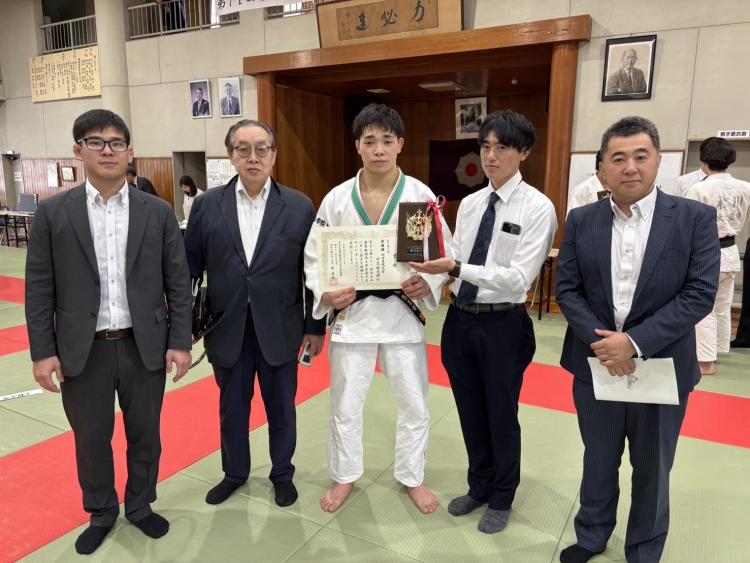 誰でも目標に向かって打ち込める【体育会 柔道部】