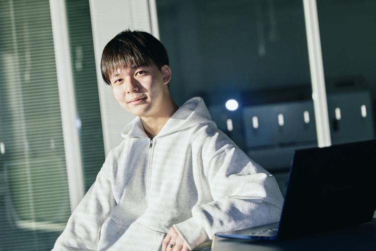  【明学の理由。】文系出身の私が情報数理で見つけた世界（林田 和真  情報数理学部 情報数理学科 2年）