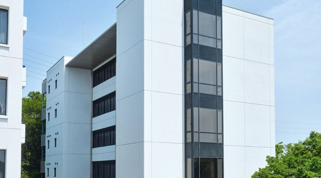 Building 10