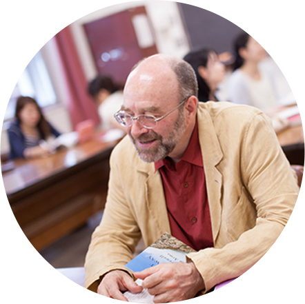 Michael Pronko 教授