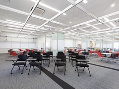 横浜図書館 1F
