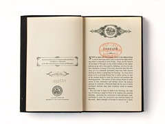 蔵書印の押された本 (2)
