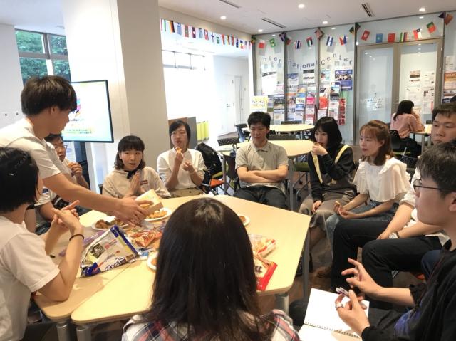 横浜キャンパスで留学生交流会を開催 明治学院大学 Do For Others